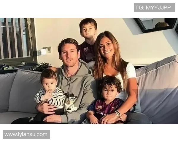 梅西 C罗 内马尔三大足球巨星子女首次同框照曝光 引发全球关注