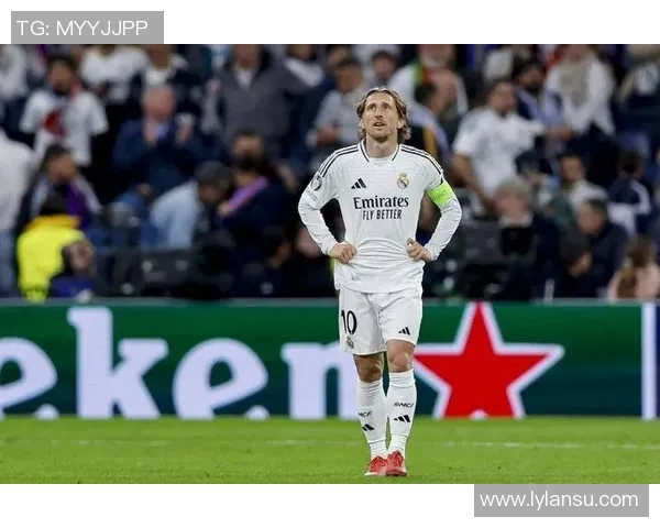 球场上泪水飘洒，球星情深难言