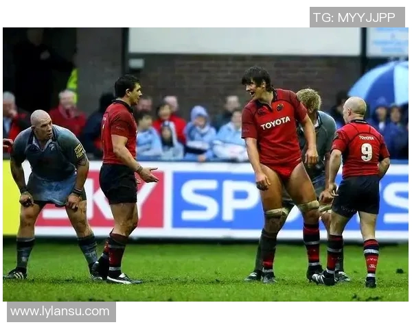 韩国球星搞笑瞬间集锦：从赛场到生活的趣味大公开